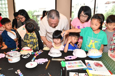 傳統(tǒng)手工藝展亮相高雄屏東 朝陽區(qū)品牌文化交流活動臺灣獲贊