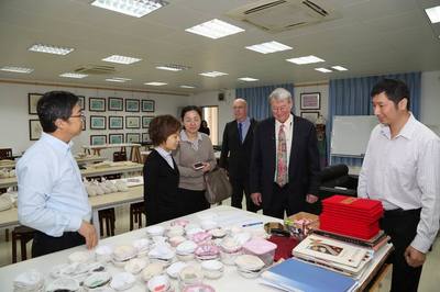 澳大利亞陽光海岸大學校長一行來我校交流訪問