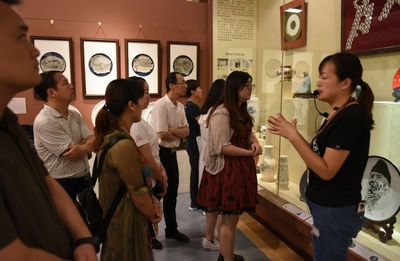 【走進工美館 走進非遺館】全國各廳局文化產業處工作人員 參觀山西省工藝美術館、山西省非物質文化遺產展示館